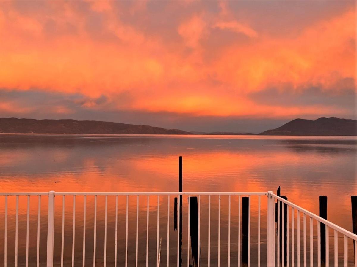 Lakeport Lake Front Resort מראה חיצוני תמונה